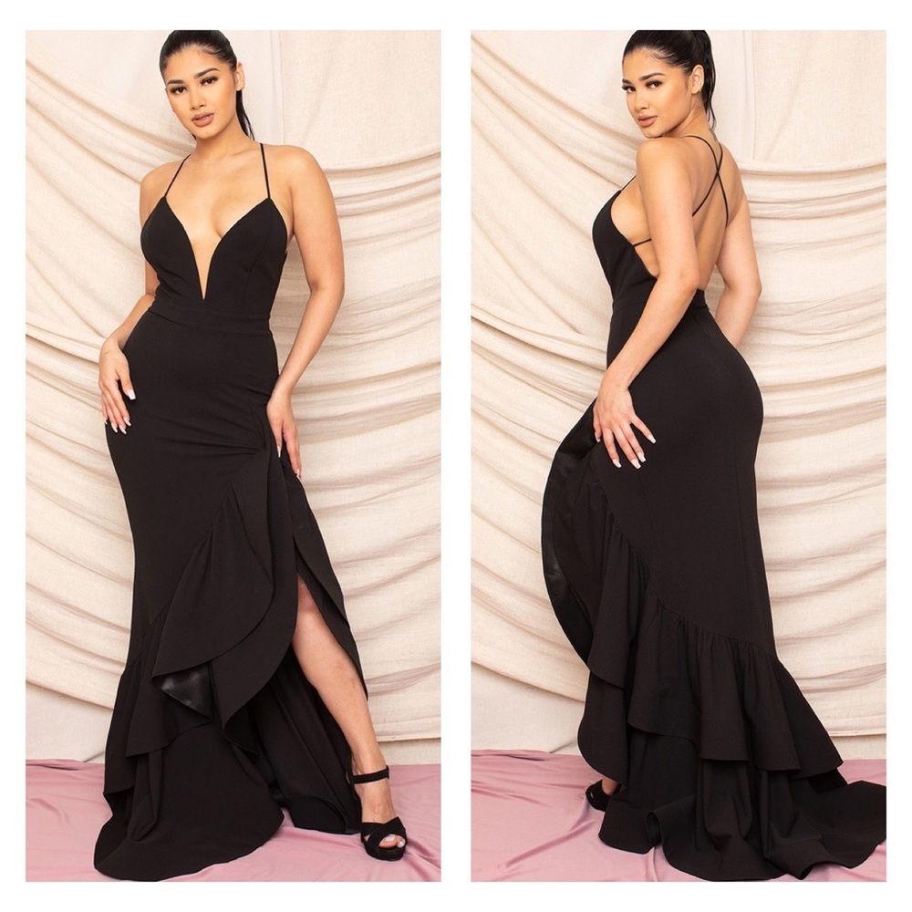 Black Spaghetti Strap Floor Length Maxi Dress NWT LAST ONE SIZE LARGE